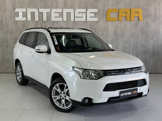 MITSUBISHI OUTLANDER 2.0 16V GASOLINA 4P AUTOMÁTICO MITSUBISHI OUTLANDER 2.0 16V GASOLINA 4P AUTOMÁTICO